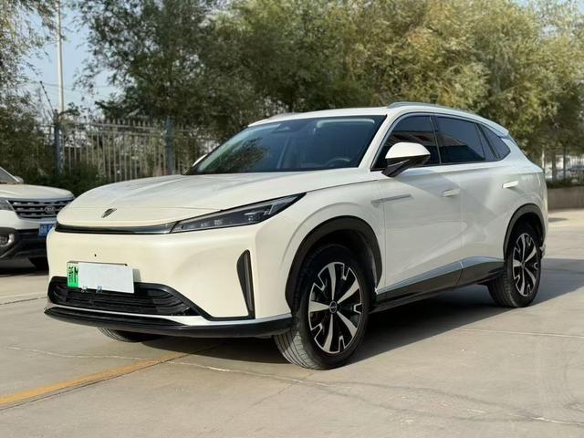 Roewe D5X DMH 2024 Model 135 Smooth Version