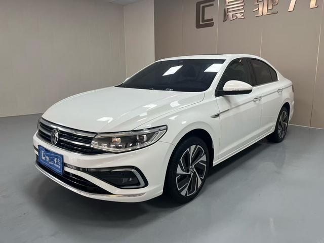 Bora 2023 280TSI DSG Premium Edition