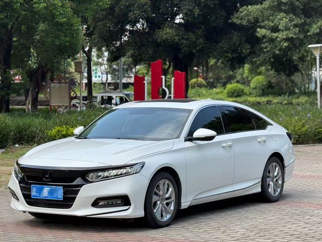 Accord 2021 260TURBO Luxury - Star Limited Edition
