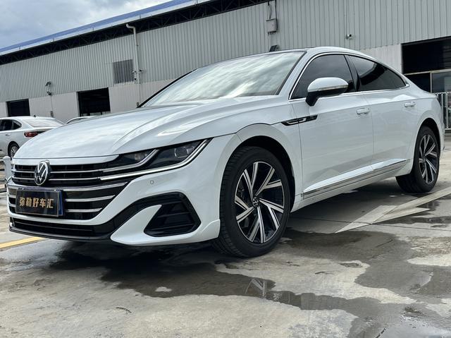 Volkswagen CC 2023 hunting vehicle 330TSI Hunting Version