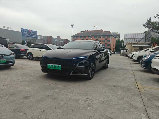 Wuling Starlight PHEV 2023 150 Advance Edition