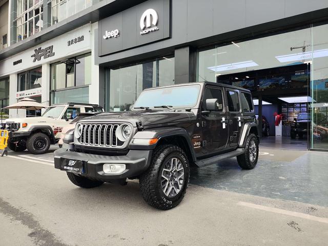 Wrangler 2024 2.0T Sahara four-door version