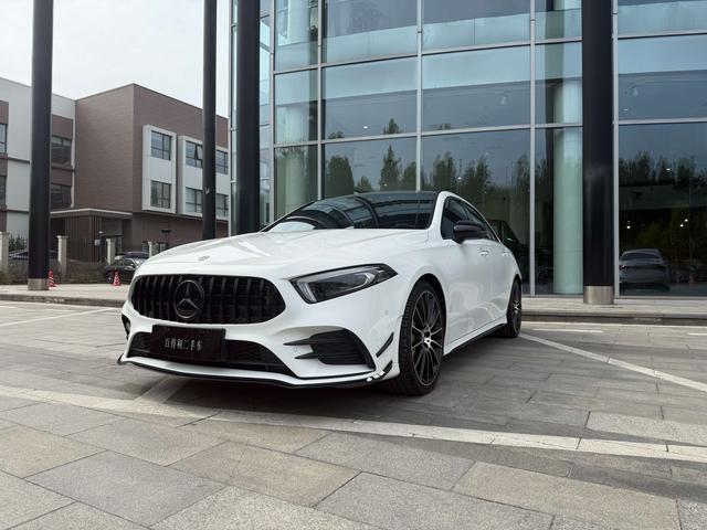 Mercedes-Benz A-Class AMG 2021 AMG A 35 L 4MATIC Blazing Night Special Edition