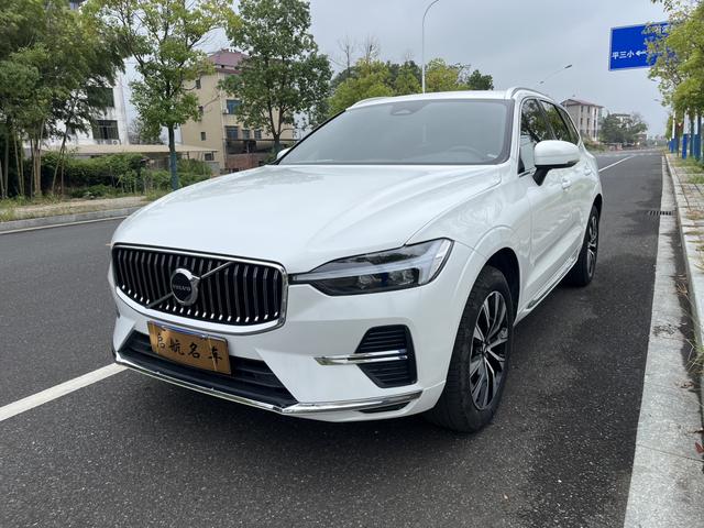 Volvo XC60 2023 B5 4WD Intelligent Luxury