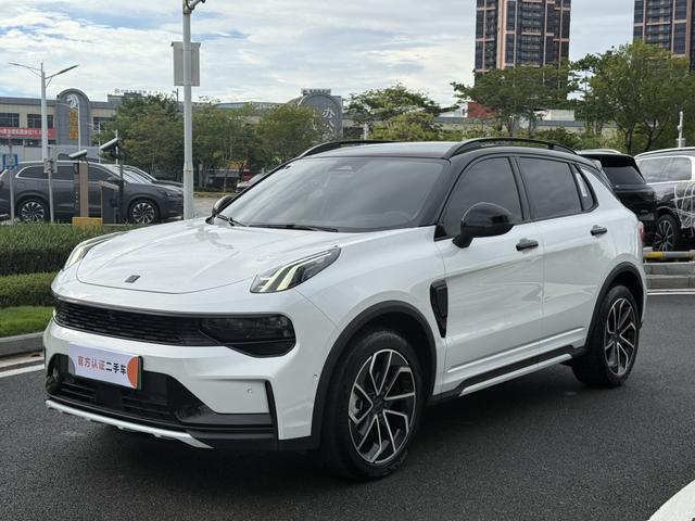 Lynk & Co. 01 EM-P 2023 Model 1.5 TD EM-P Dawn Edition