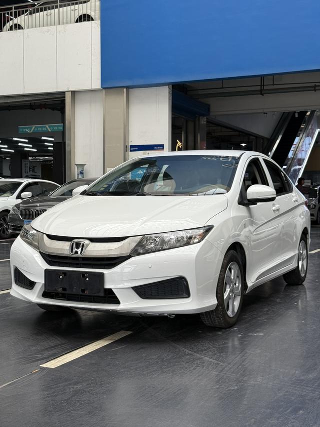 Frontier 2017 1.5L CVT Elite