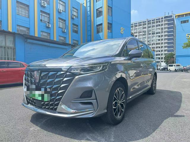 Roewe iMAX8 EV 2022 Silver Edition