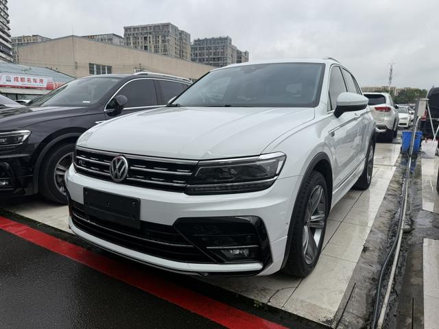Tiguan 2018 model 330TSI four-wheel drive high configuration type
