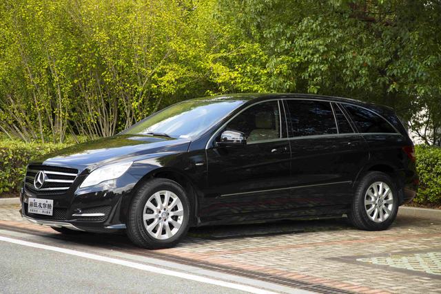 Mercedes-Benz R-Class 2017 R 320 4MATIC Business Premium Edition
