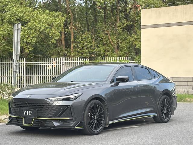 Changan UNI-V 2022 1.5T Intelligent Pilot Model