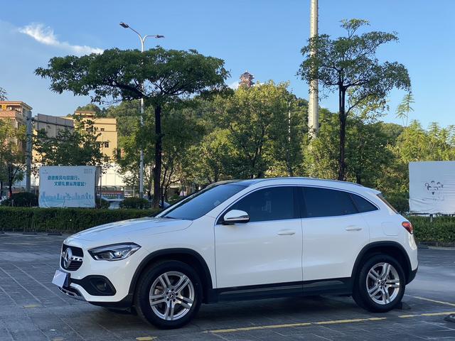 Mercedes-Benz GLA 2023 GLA 200