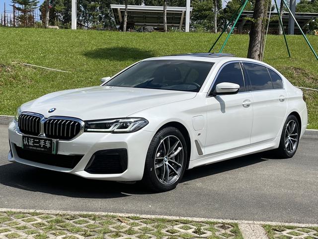 BMW 5 Series PHEV 2021 535Le M Sport Package