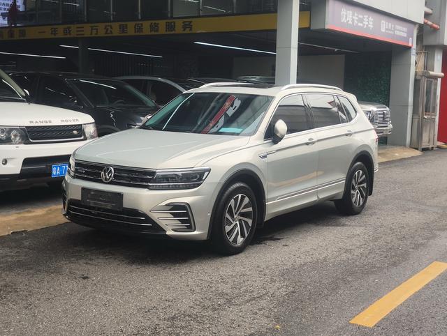 Touareg L PHEV 2020 430PHEV Plug-In Hybrid Signature Edition