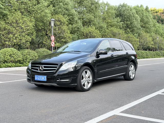 Mercedes-Benz R-class 2017 R 320 4MATIC Luxury Collector's Edition