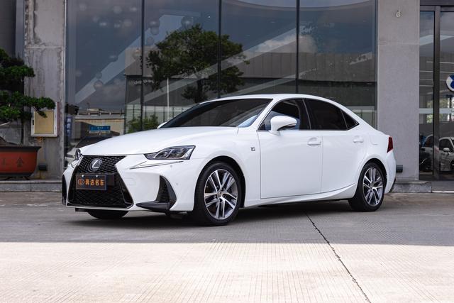 Lexus IS 2017 300 F SPORT Edition