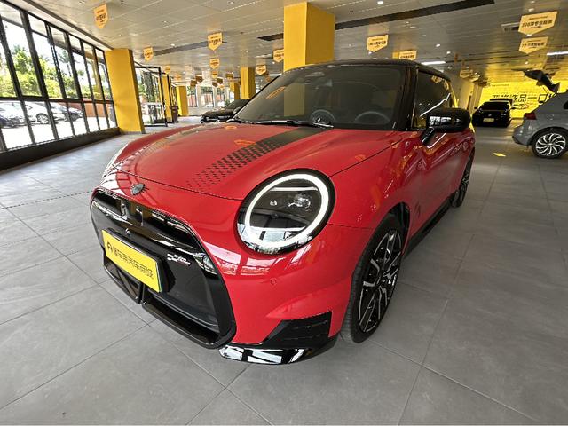 Electric MINI COOPER 2024 COOPER SE racer