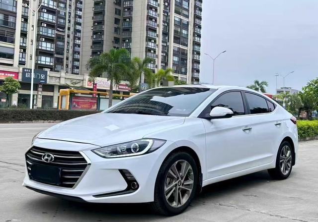 Leading the 2018 1.6L automatic 15th Anniversary Special Edition