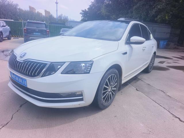 Octavia 2019 1.5L Manual Deluxe Edition