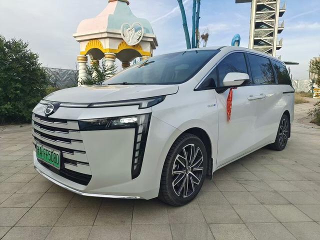 Trumpchi E8 PHEV 2024 2.0 ATK 150km MAX version