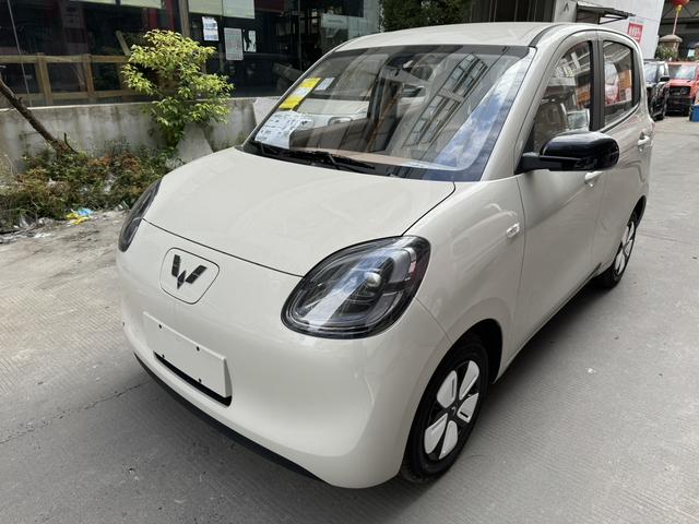 Wuling Hongguang MINIEV 2025 model 205km lithium iron phosphate four-door version advanced model