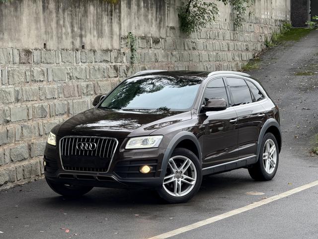 Audi Q5 2017 model 40 TFSI comfort type