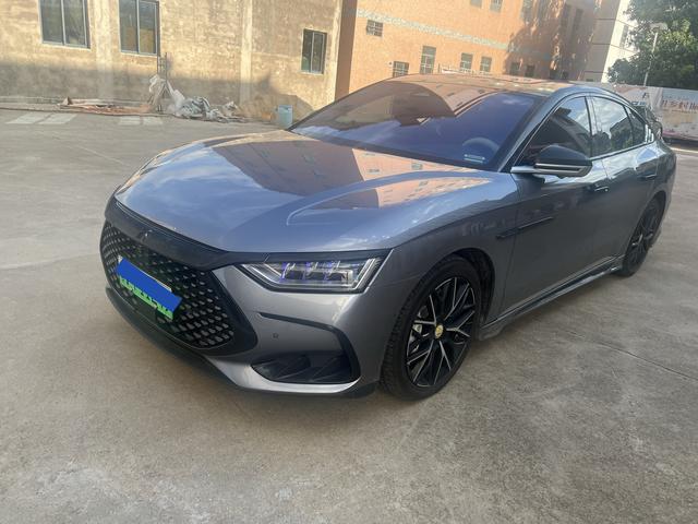 Han DM 2022 DM-p 202KM four-wheel drive flagship model