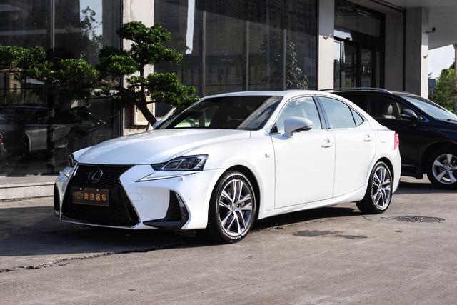 Lexus IS 2017 300 F SPORT Edition
