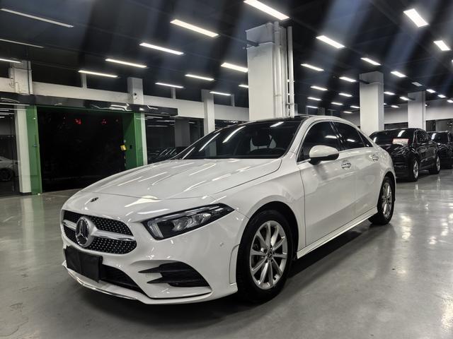 Mercedes-Benz A-class 2023 A 200 L sports sedan dynamic Version