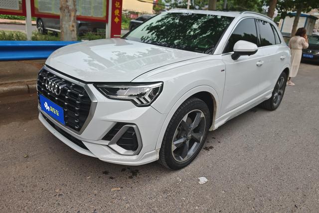 Audi Q3 2019 35 TFSI Stylish Dynamic