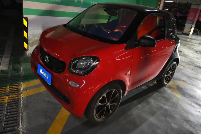 smart fortwo 2015 1.0L 52 kW hardtop passion edition