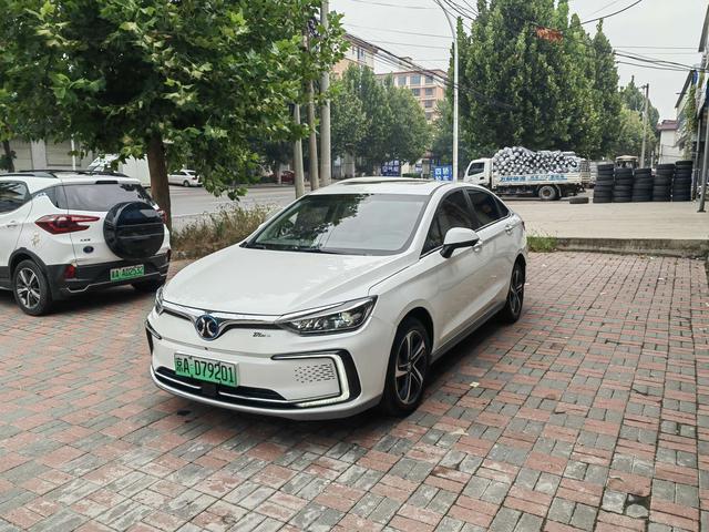 Beijing EU5 2018 R500 Smart Edition