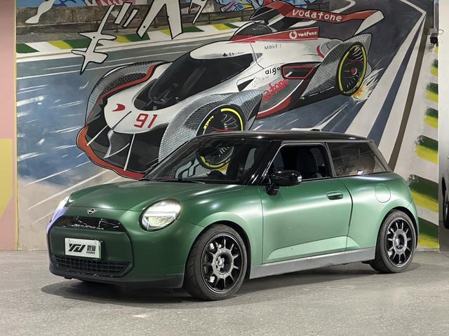 Electric MINI COOPER 2024 COOPER E classic