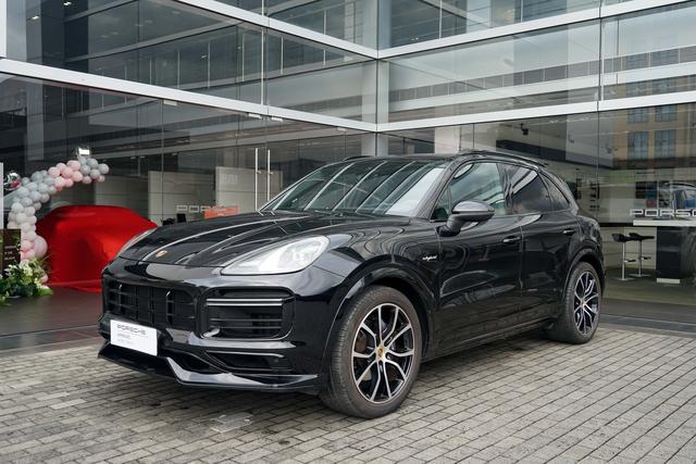 Cayenne E-Hybrid 2023 Cayenne E-Hybrid 2.0T