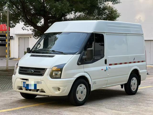 The new generation of Quanshun 2019 2.2T short-axis mid-range multi-function 3-seater national V