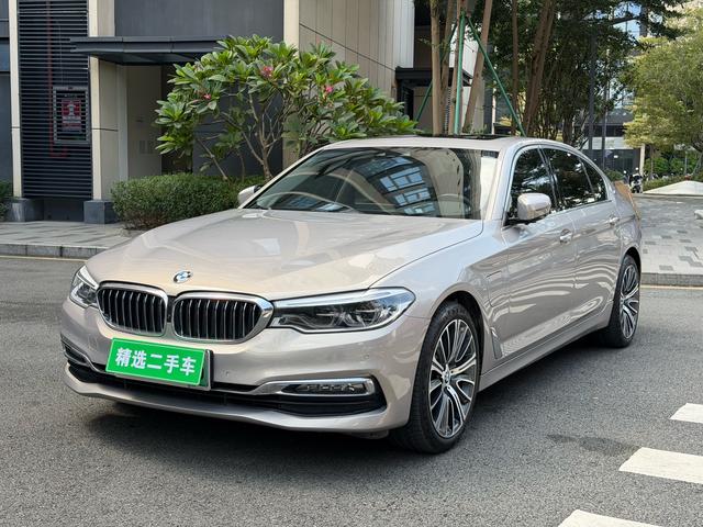 BMW 5 Series PHEV 2018 530Le Luxury Package
