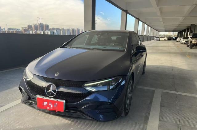 Mercedes-Benz EQE 2022 EQE 350 Priority Special Edition