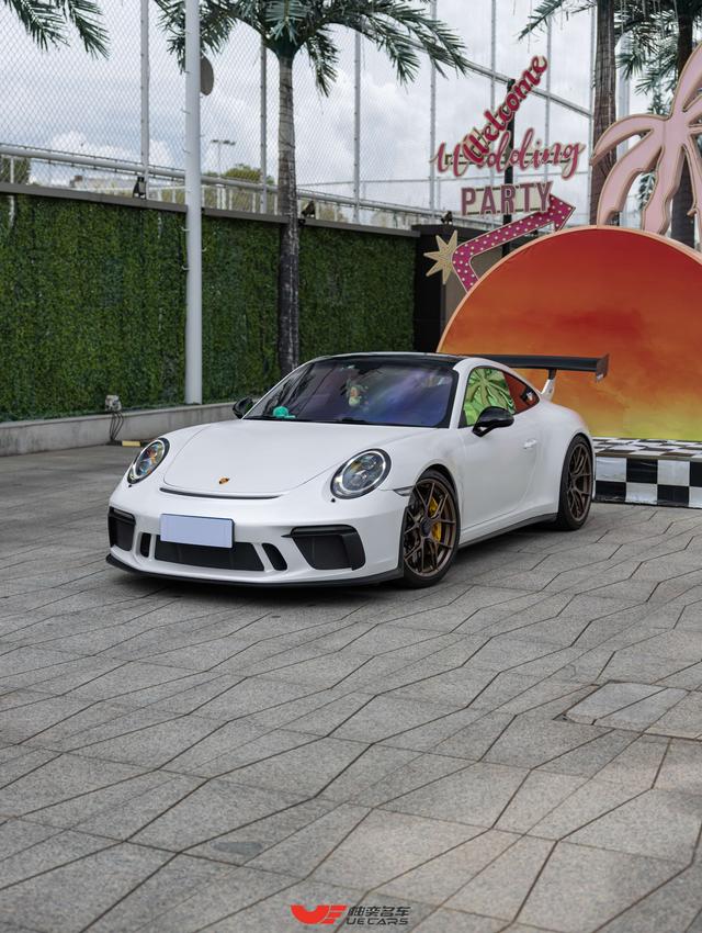 Porsche 911 2018 GT3 4.0L