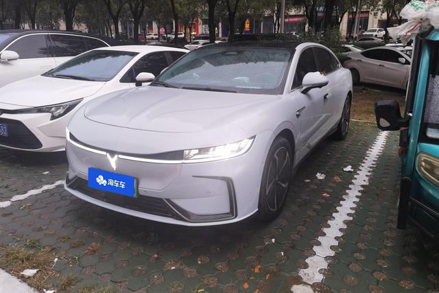 Lantu Chasing Light EV 2023 580km Standard Battery Life Version