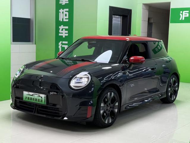 Electric MINI COOPER 2024 JOHN COOPER WORKS