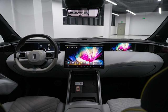 Фото машины 24