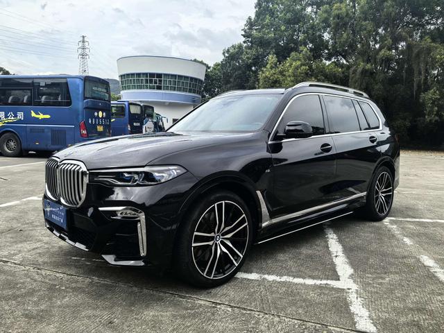 BMW X7 2020 xDrive40i Executive M Sport Package