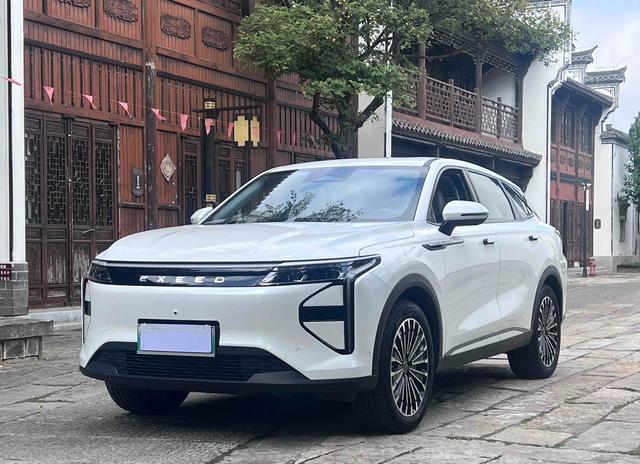 Xingtu Yaoguang C-DM 2025 model 200 ultra-long battery life Pro four-wheel drive