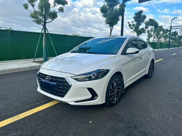 Leading the 2020 1.5L CVT Smart Hyun*Elite type