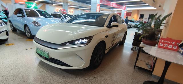 Qin L EV 2025 model 545km Excellent Type