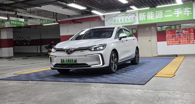 Beijing EU5 2018 R550 Smart Tide Edition