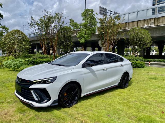 Colorado 2022 Colorado COOL 1.5T DCT Thunder Edition