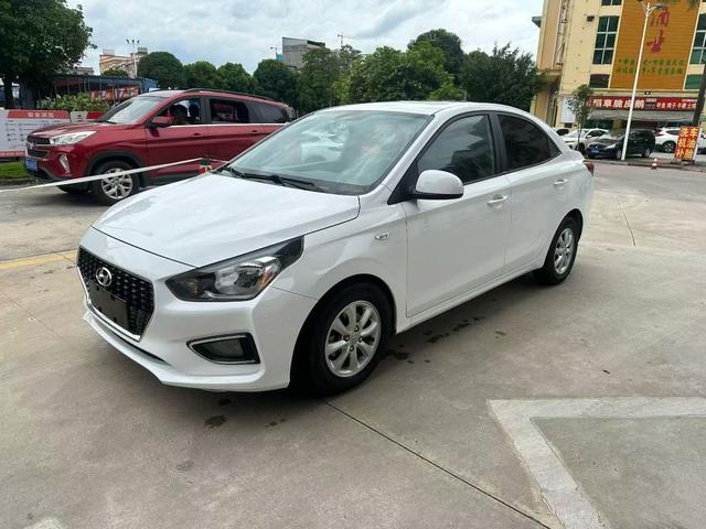 Rena 2017 1.4L automatic Jump version Country V