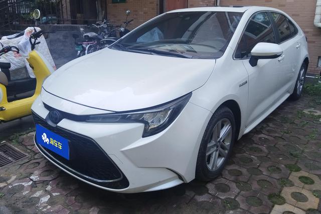 Regal 2019 Twin Engine 1.8H Deluxe National V