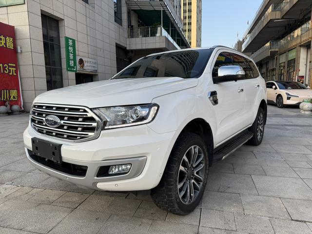 Roadshaker 2019 2.0T gasoline automatic four-wheel drive Ultimate 7-seater