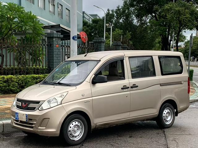 Wuling Rongguang V 2016 1.5L practical type without power